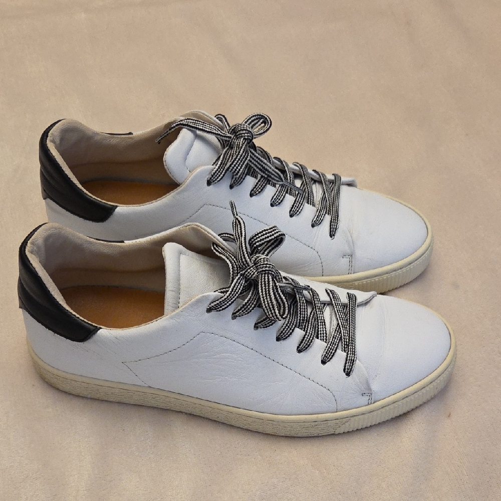 VGUC Men's Dune London White and Black Leather Sneakers, Size 10
